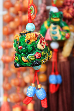景区纪念品 承载旅途情感的珍宝